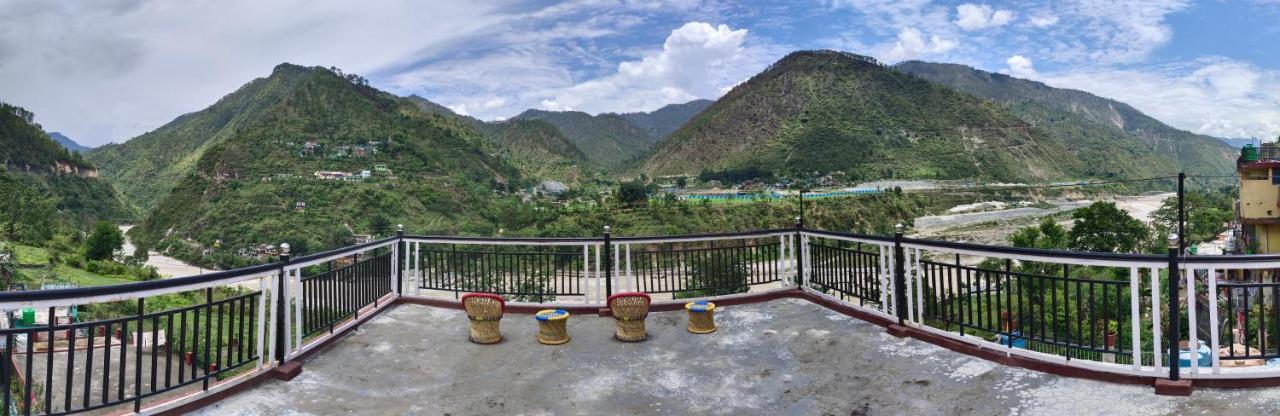 Alaknanda Homestay Karnaprayāg エクステリア 写真