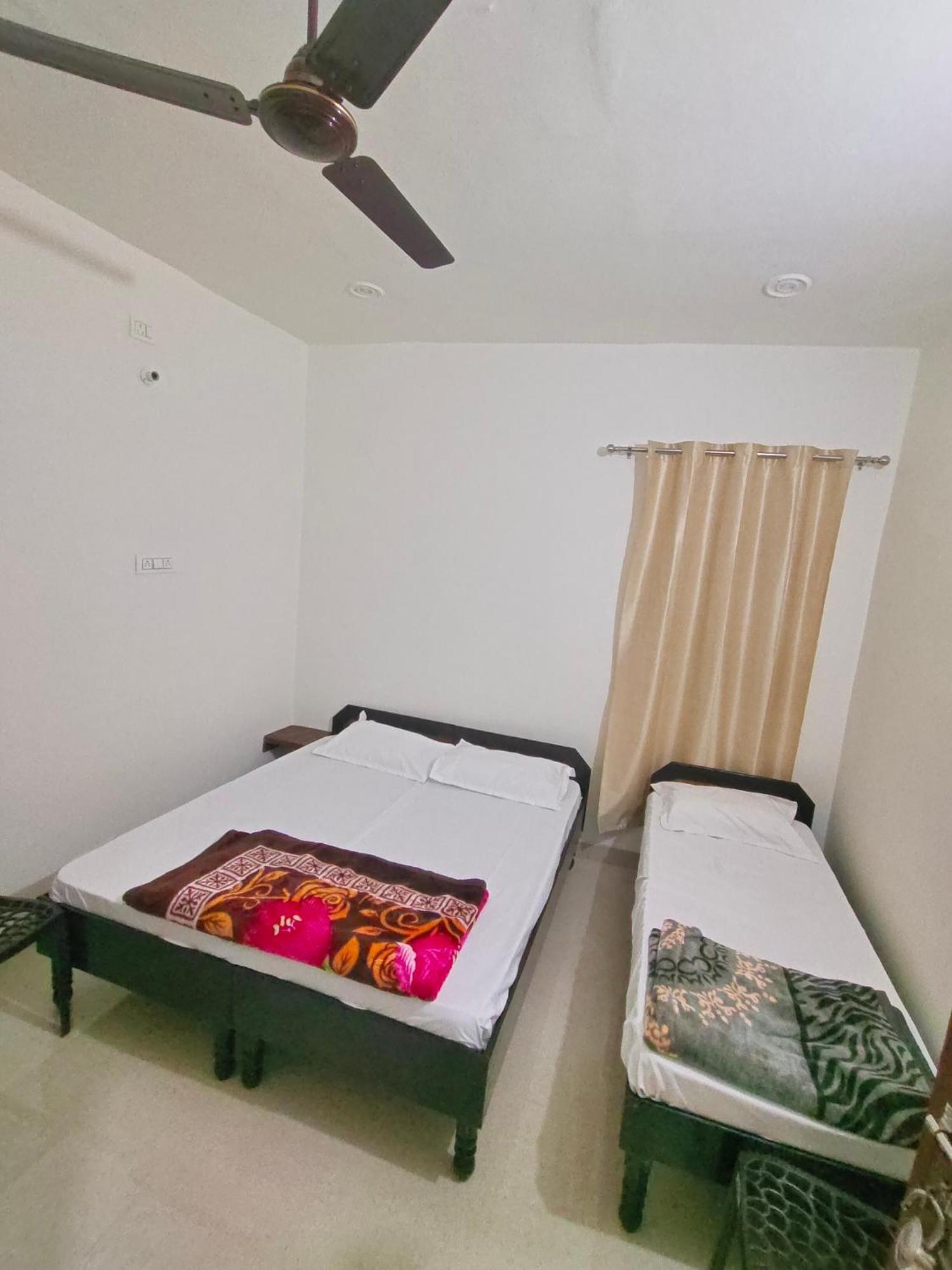 Alaknanda Homestay Karnaprayāg エクステリア 写真
