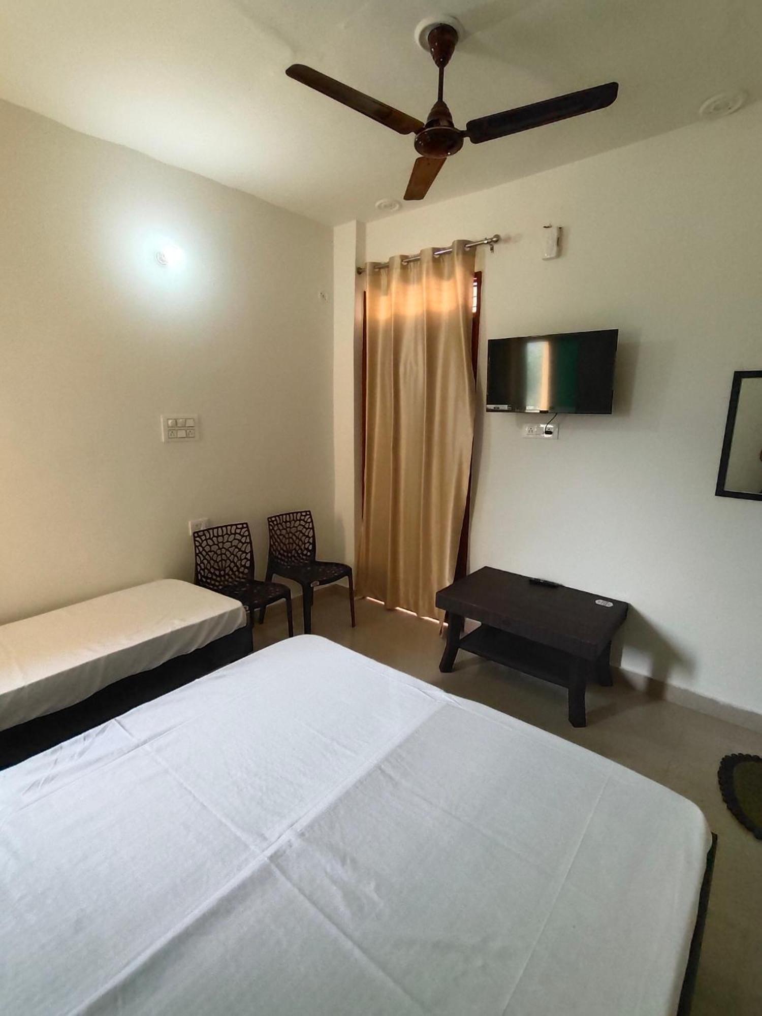Alaknanda Homestay Karnaprayāg エクステリア 写真